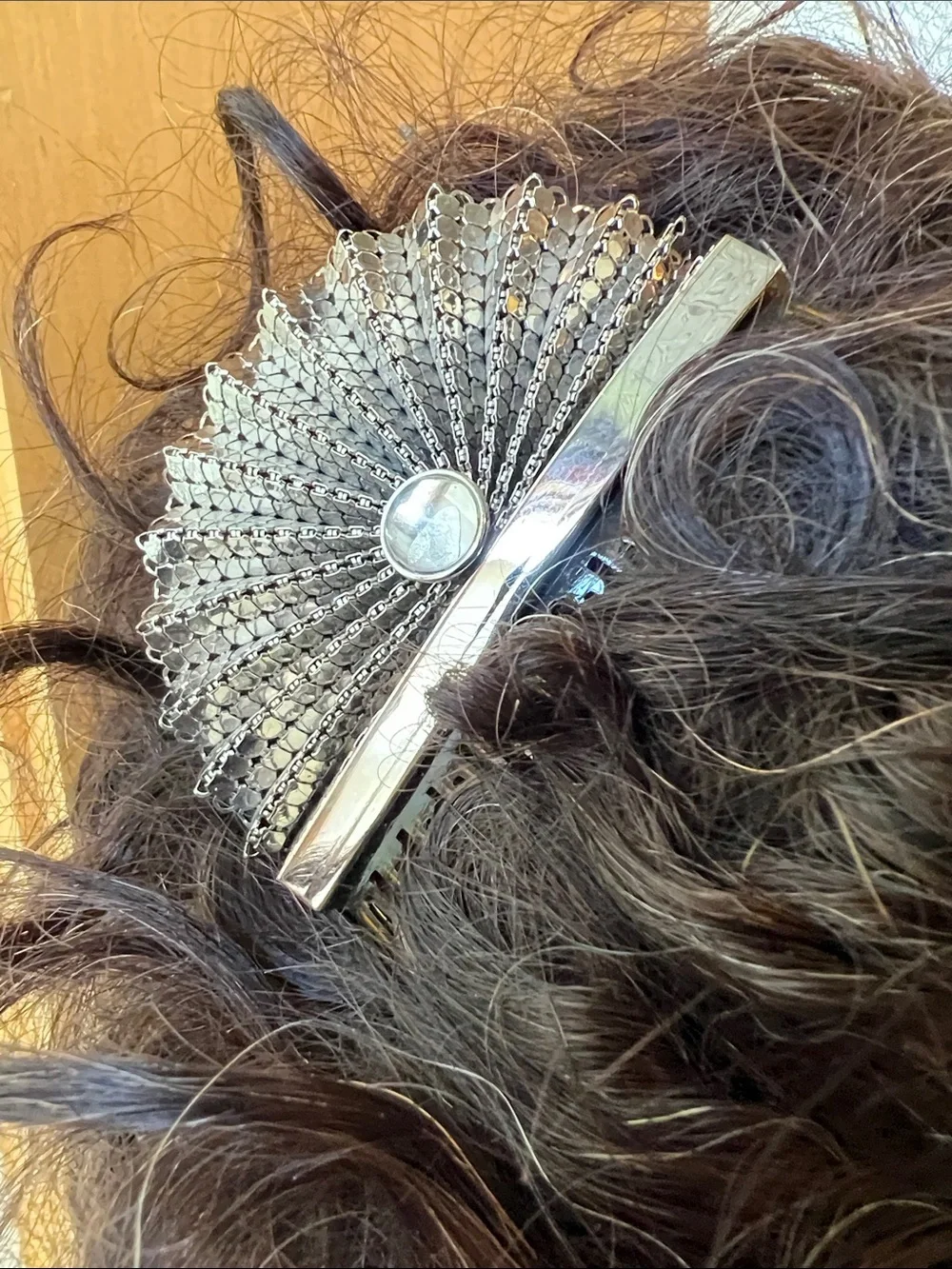 👱‍♀️1980s Silver Fan + White Bow Hair + Iridescent Beaded Hair Comb Set of 3 VTG